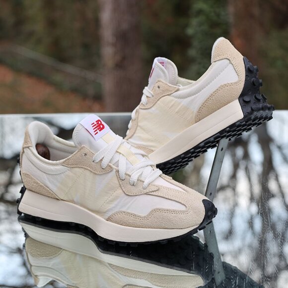 New Balance Shoes - New Balance 327 Angora Sea Salt